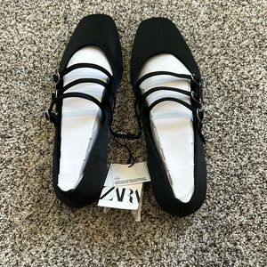 Zara satin ballet flat. Size 39.